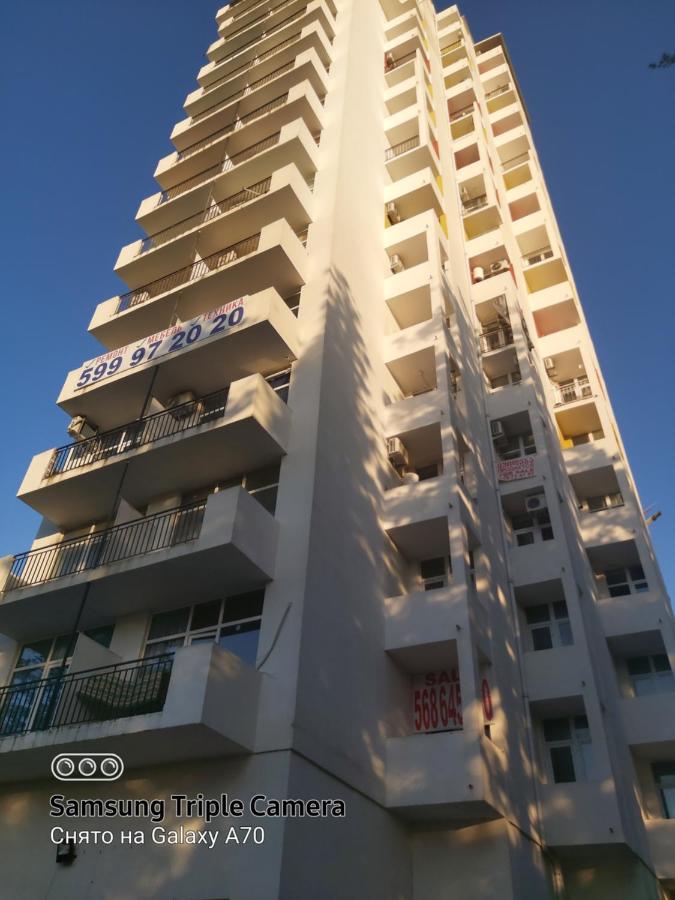 Квартира У Моря С Двумя Балконами Μπατούμι Εξωτερικό φωτογραφία